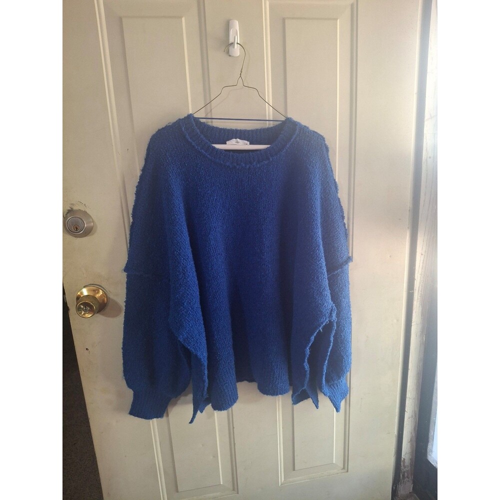 Women's Oversized Blue Textured Crewneck Sweater